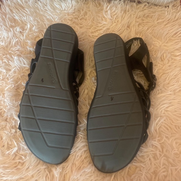 Bear Paw Sandals - Picture 3 of 6